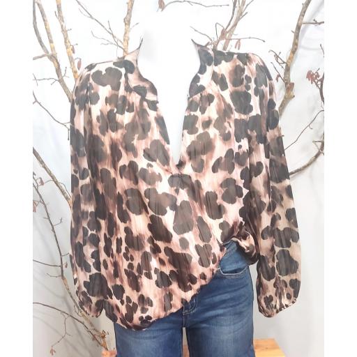 BLUSA ANIMAL PRINT CON FORRO