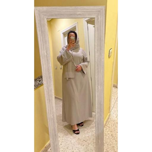 ABAYA SEDA COUTURE CON HIJAB INTEGRADO GRIS CLARO [5]