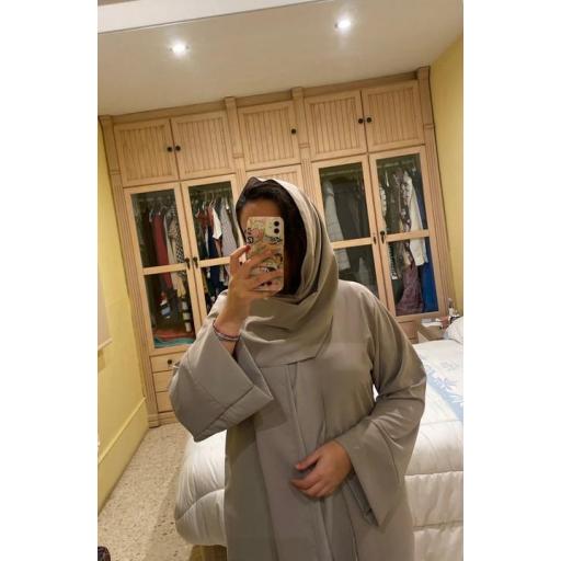 ABAYA SEDA COUTURE CON HIJAB INTEGRADO GRIS CLARO [6]