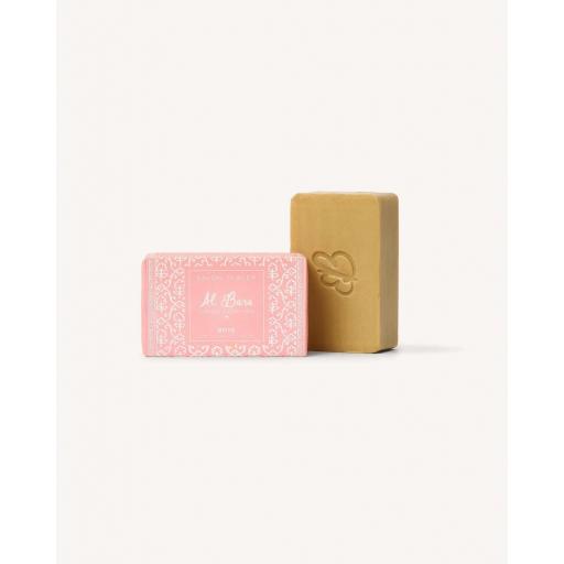 JABON DE ALEPO PERFUMADO NATURALMENTE CON ROSA 100 GRAMOS.