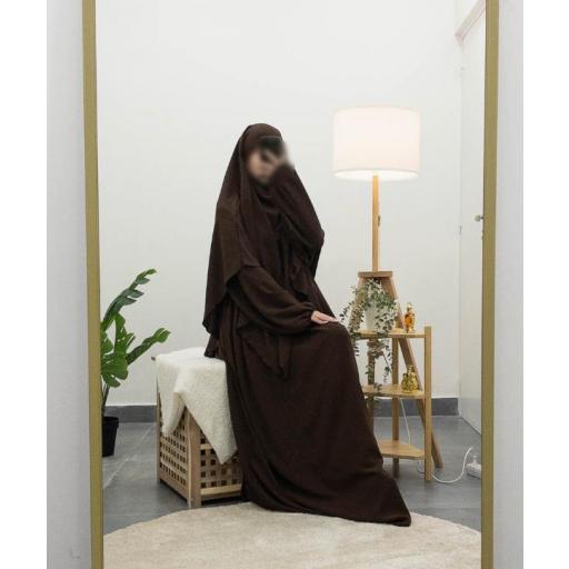 CONJUNTO 2 PIEZAS ABAYA VOLANTES EN TELA JAZZ + KHIMAR EN TELA JAZZ MARRON OSCURO [3]