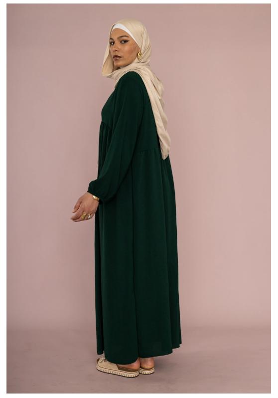 ABAYA LARGA Y ANCHA DE TELA JAZZ CON VOLANTE VERDE OSCURO UNITALLA
