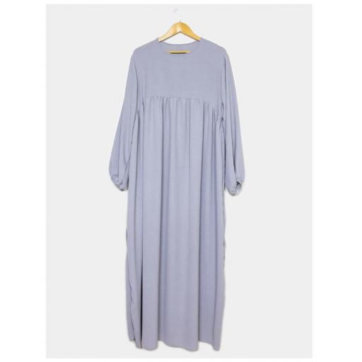ABAYA LARGA Y ANCHA DE TELA JAZZ CON VOLANTE GRIS CLARO UNITALLA [1]