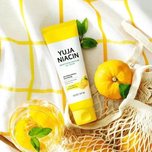 YUJA NIACIN BRIGHTENING MOISTURE GEL CREAM 100ML
