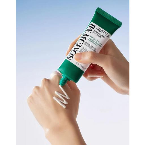 TRUECICA AQUA CALMING SUNCREAM SPF50+  [3]