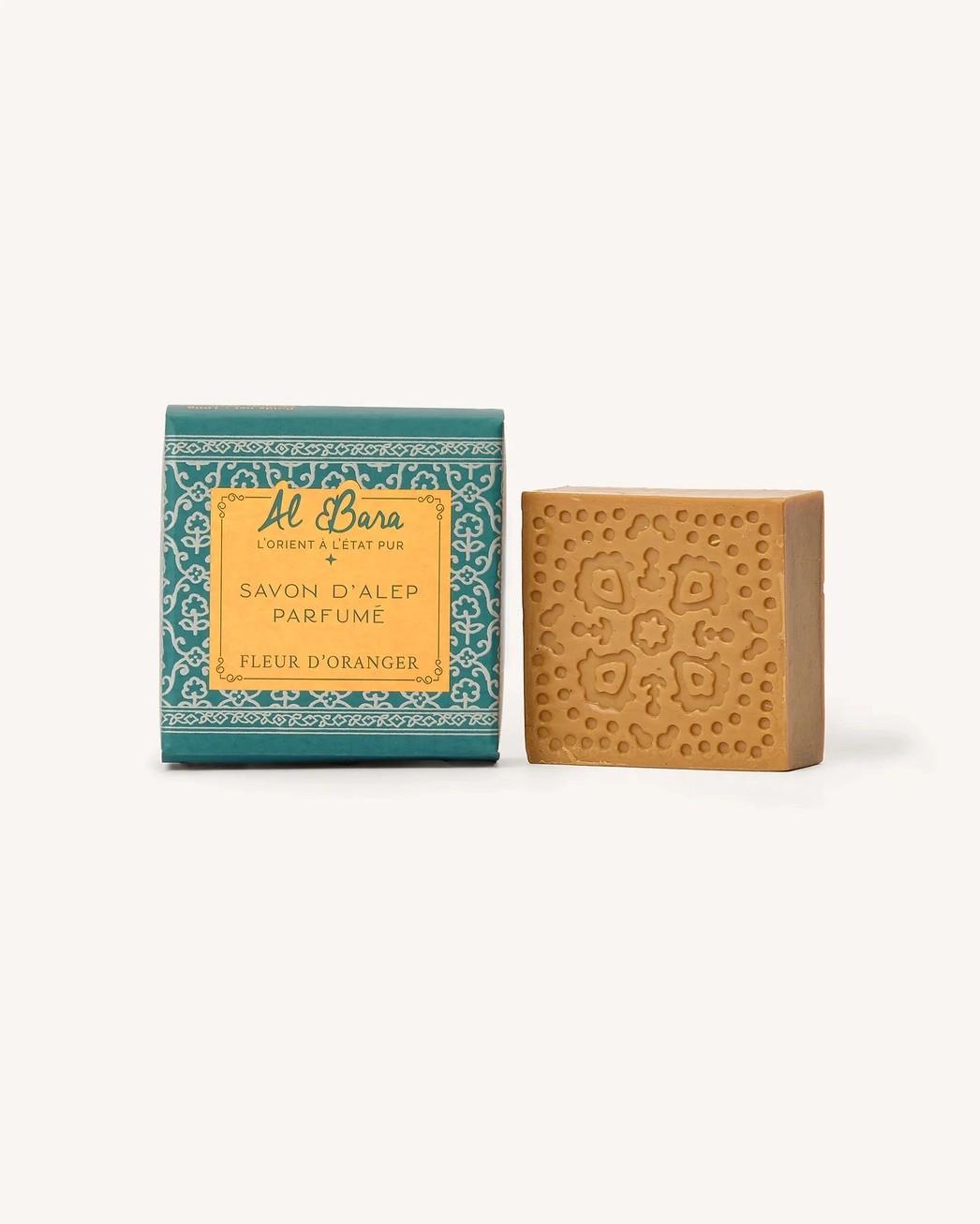 JABON DE ALEPO GRABADO 100% NATURAL PERFUMADO CON FLOR DE AZAHAR 100GR