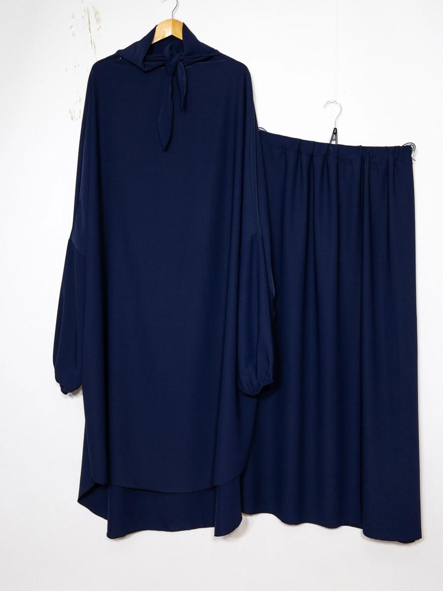 CONJUNTO DE JILBAB CON FALDA DE SEDA DE MEDINA AZUL MARINO
