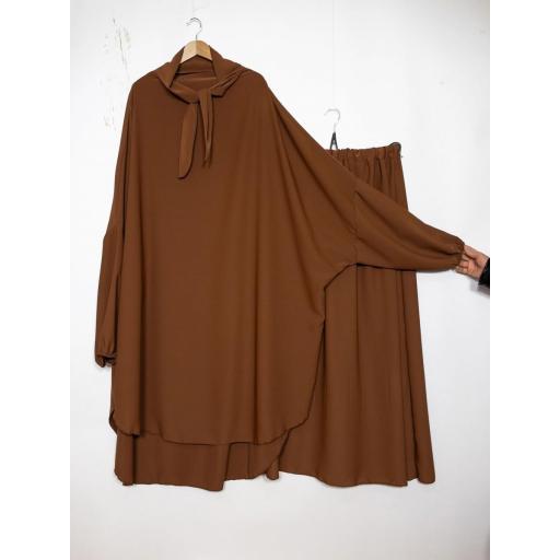 CONJUNTO DE JILBAB CON FALDA DE SEDA DE MEDINA MARRON [1]