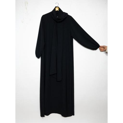 ABAYA CON HIJAB INTEGRADO TELA JAZZ NEGRA UNITALLA
