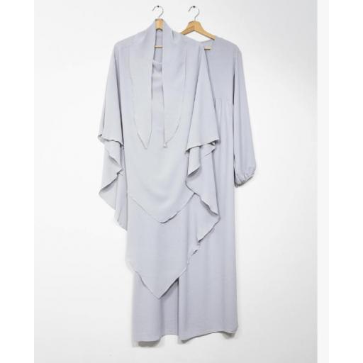 CONJUNTO 2 PIEZAS ABAYA VOLANTES EN TELA JAZZ + KHIMAR EN TELA JAZZ GRIS CLARO [1]