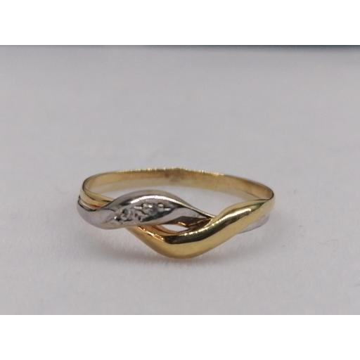 Compra Anillo de Oro Amarillo y Blanco Diseño Entrelazado - Elegancia y Calidad