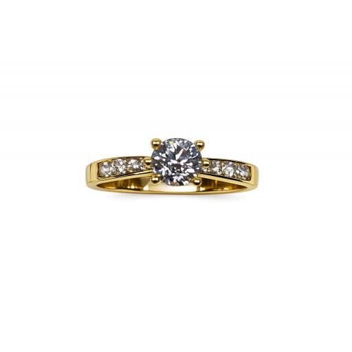 Anillo oro amarillo 18K con circonita central grande y laterales