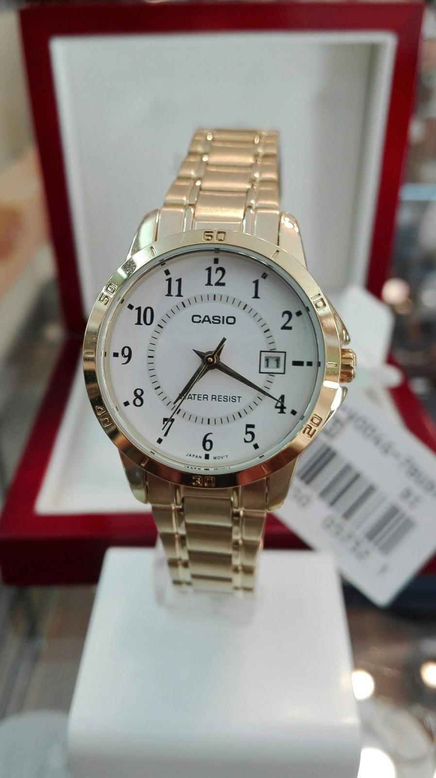 Encuentra Reloj Señora Casio dorado con numeros LTP-V004G-9B