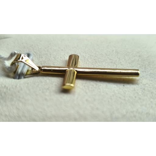 Cruz lisa de oro de 18 quilates semi hueca de 30 x 15,75 mm [2]