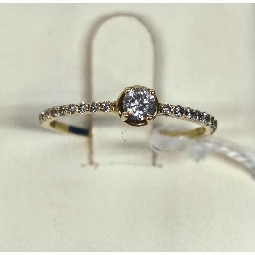 Anillo fino oro amarillo 18K tipo pedida con circonitas para mujer
