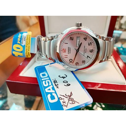 Reloj Casio Analogico Tamaño Cadete Plateado [0]