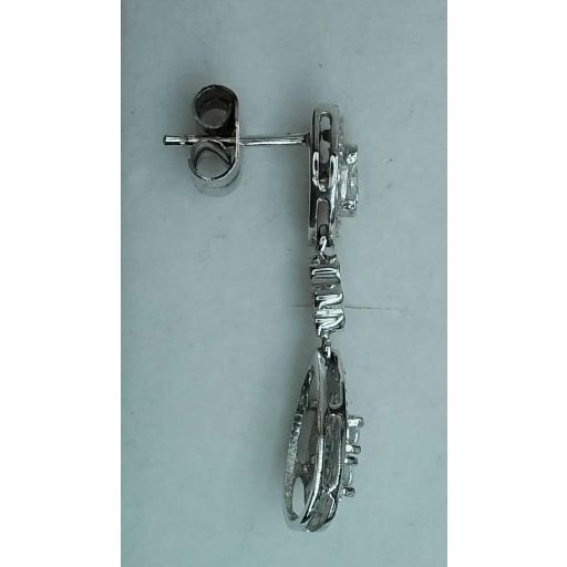 Pendientes largos oro blanco 18K con circonitas para novia [1]