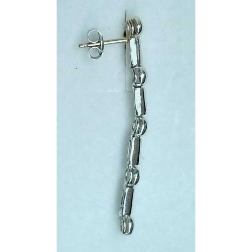 Pendientes largos novia oro blanco 18K con diamantes talla brillante [1]