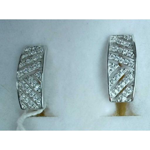 Pendientes cortos oro blanco 18K con circonitas y cierre omega [0]