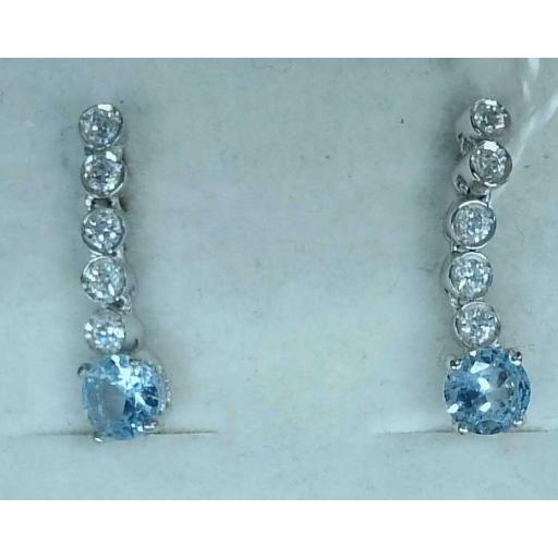 Pendientes oro blanco 18K con circonitas y piedra aguamarina
