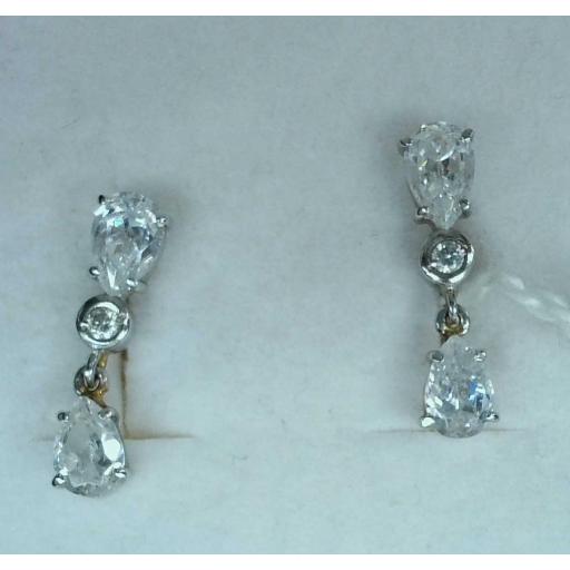 Pendientes largos oro blanco 18K con circonitas y cierre de presión [0]