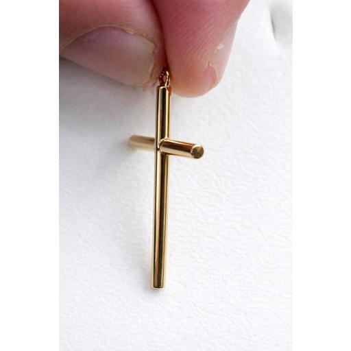 Cruz lisa unisex de oro amarillo de 18 quilates semihueca 34,5 mm [1]