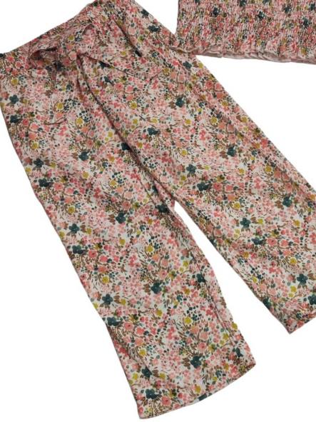 Conjunto blusa y pantalón largo estampado en flores [3]