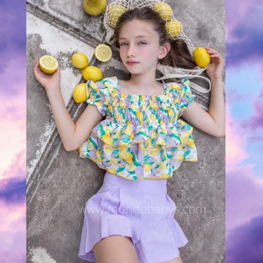 Conjunto blusa estampado en limones y short lino lila