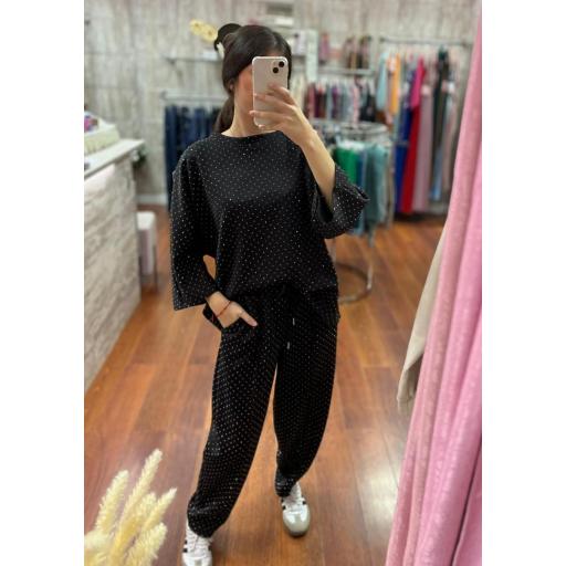 CONJUNTO SUDADERA Y PANTALON EN NEGRO, MARRON Y MARINO [2]