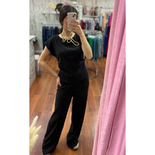 CONJUNTO JERSEY Y PANTALON EN NEGRO Y GRIS [1]
