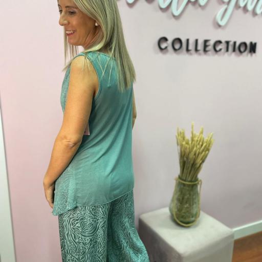 Conjunto Satinado Top y Pantalon en Rosa Nude [2]