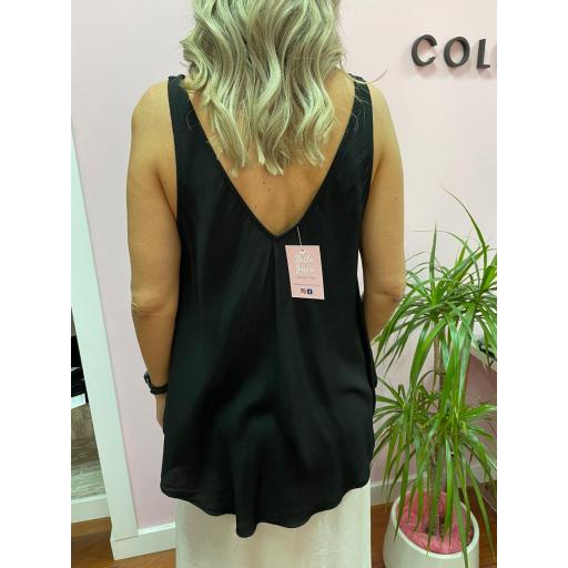 Blusa Atenas en Negro [1]