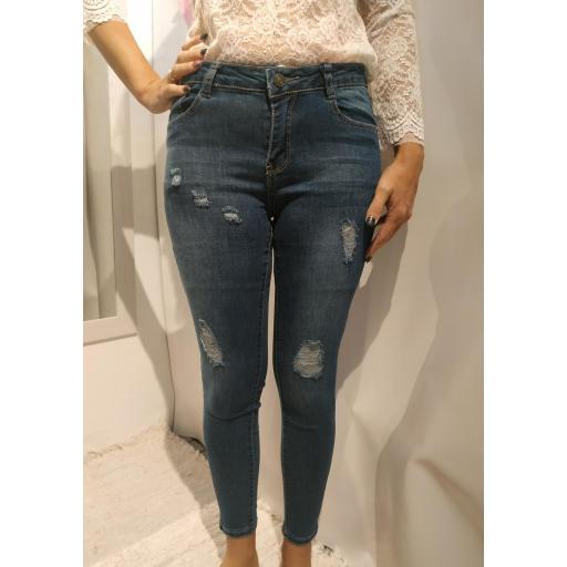 Jeans Rasgados en 38  [0]