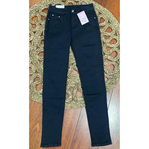 Jeans Negros Push Up en 40/42  [0]