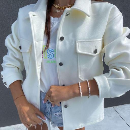 SobreCamisa Blanca [1]