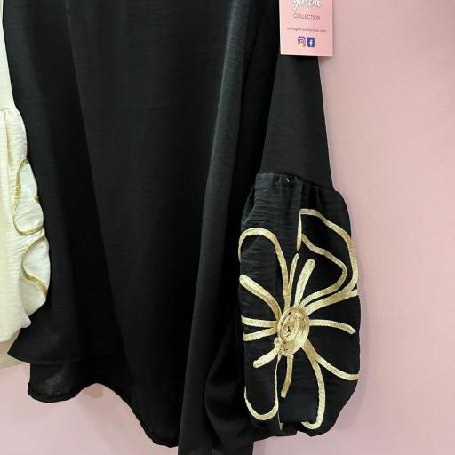 BLUSA FLOR en negro y beige [1]