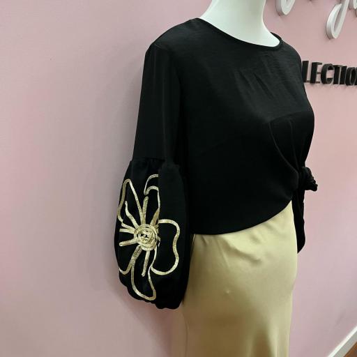 BLUSA FLOR en beige