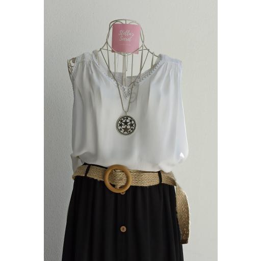 Blusa Lentejuelas Hombros en Negro [0]