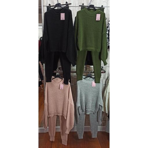 Conjunto Punto Jersey y Pantalón en Verde [1]