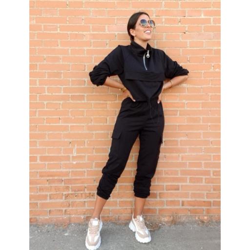 Conjunto Sudadera y Pantalón con Bolsillos en Negro [0]