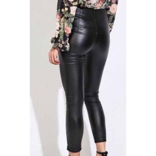 Pantalón Polipiel Negro con Cinturón Talla M [1]