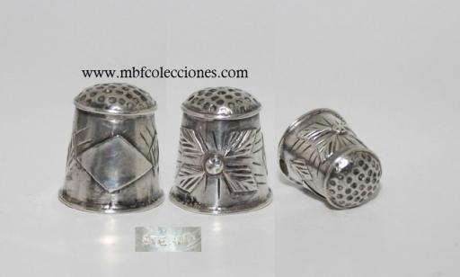 DEDAL PLATA CON FLOR ARTESANAL ​RF. 09918