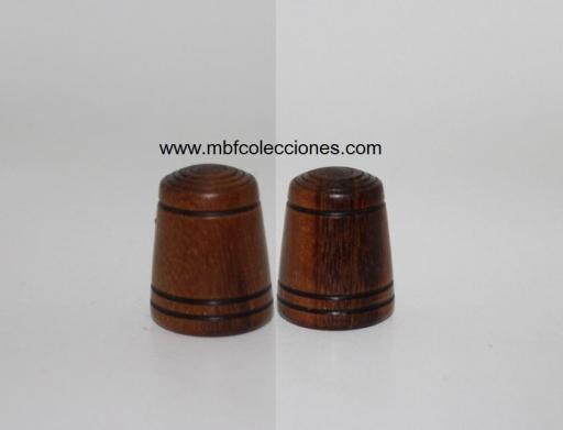 DEDAL MADERA LABRADO CON VETAS DOS TONOS RF. 09153