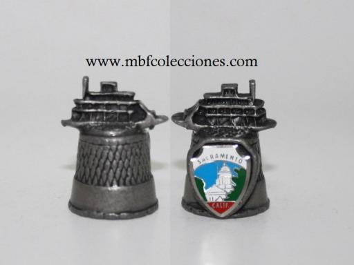 DEDAL METÁLICO CON BARCO SACRAMENTO ​RF. 10235