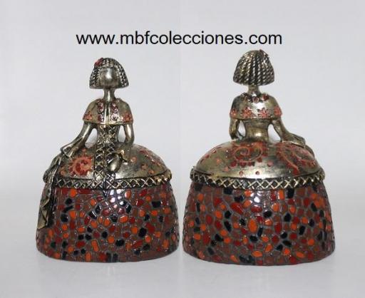 FIGURA MENINA MIDE 10x13cm aprox. RF. 09234