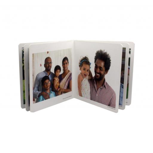 Libro infantil Nowordbooks de fotografía sobre Las Familias [1]