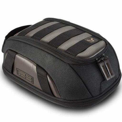 Legend Gear bolsa de depósito magnética LT1. 3,0-5,5 l. Soporte magnetico. Resistente al agua.