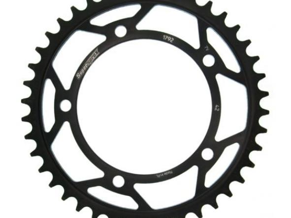 Kit transmisión Suzuki GSR 750 11/16 Supersprox-DID reforzado dorado con retenes [4]