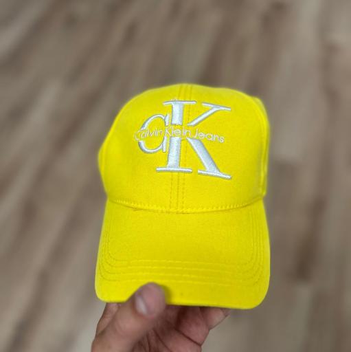 Gorra amarilla ckk. [2]
