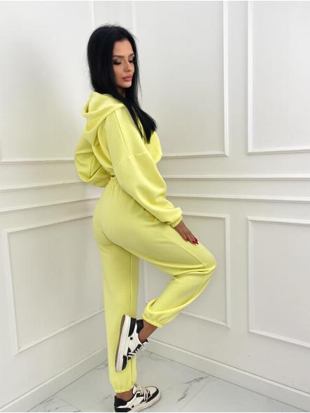 Conjunto Soft Street | Chándal cropped con cremallera y jogger [4]